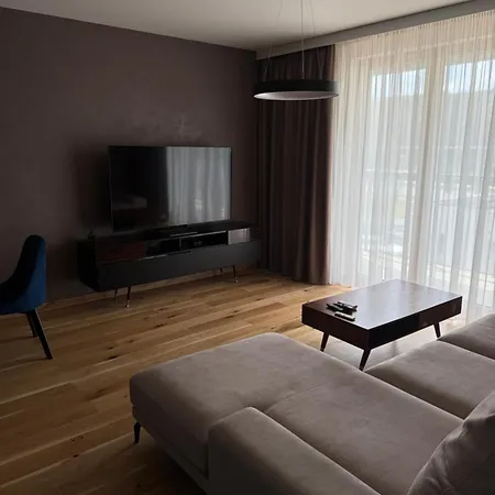 Apartment Tutu